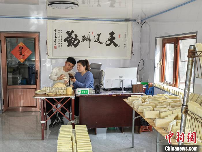 5fd51efe31f33b3468ecdf870c45cfed_30515dae-f970-43a0-8ab4-e55b25c78aa6_zsite.jpg 5fd51efe31f33b3468ecdf870c45cfed_30515dae-f970-43a0-8ab4-e55b25c78aa6_zsite.jpg